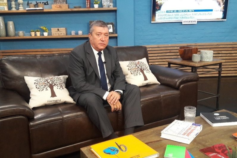 El eterno femenino de una imaginativa pintora