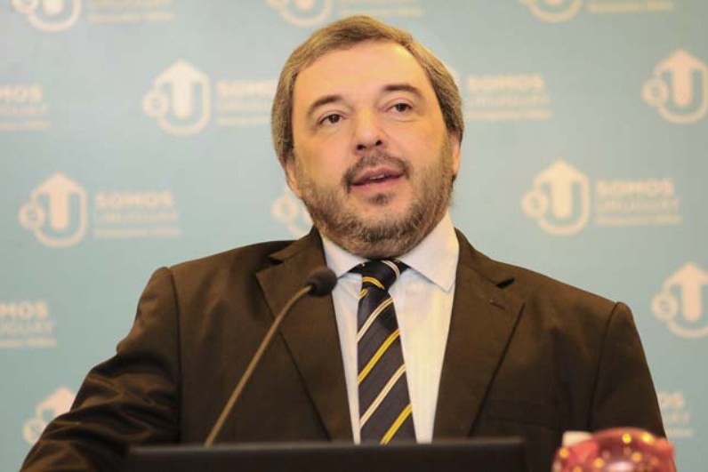 El eterno femenino de una imaginativa pintora