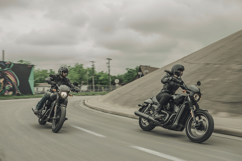 El eterno femenino de una imaginativa pintora