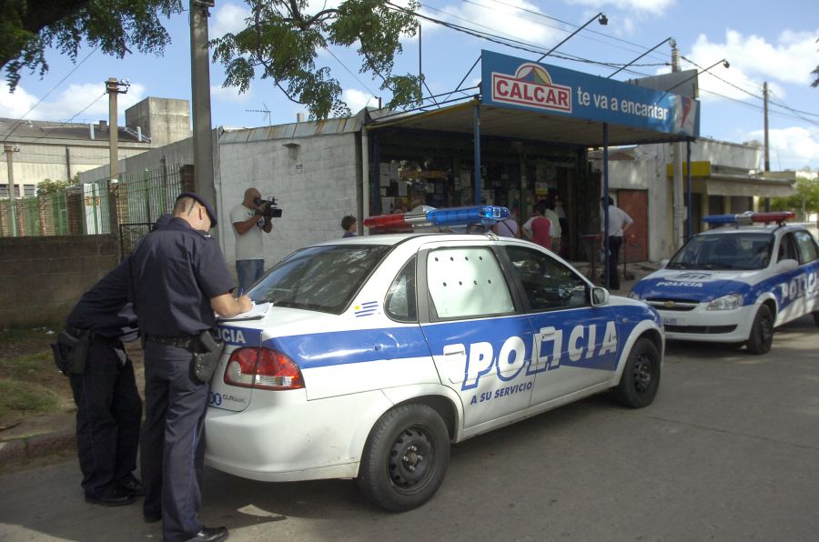 El eterno femenino de una imaginativa pintora