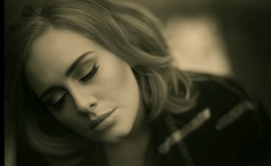 El eterno femenino de una imaginativa pintora