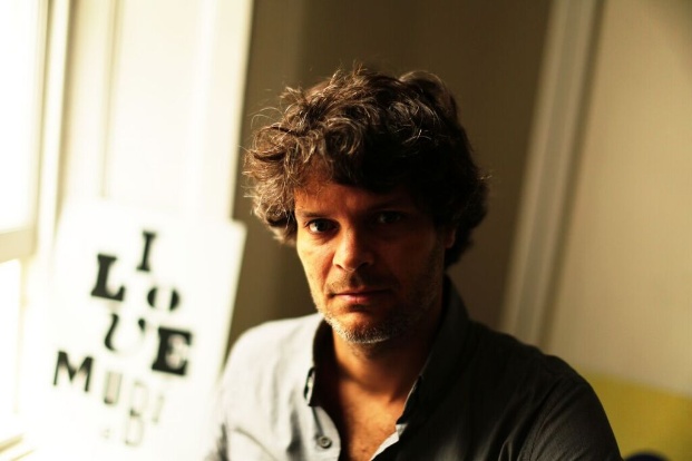 El eterno femenino de una imaginativa pintora