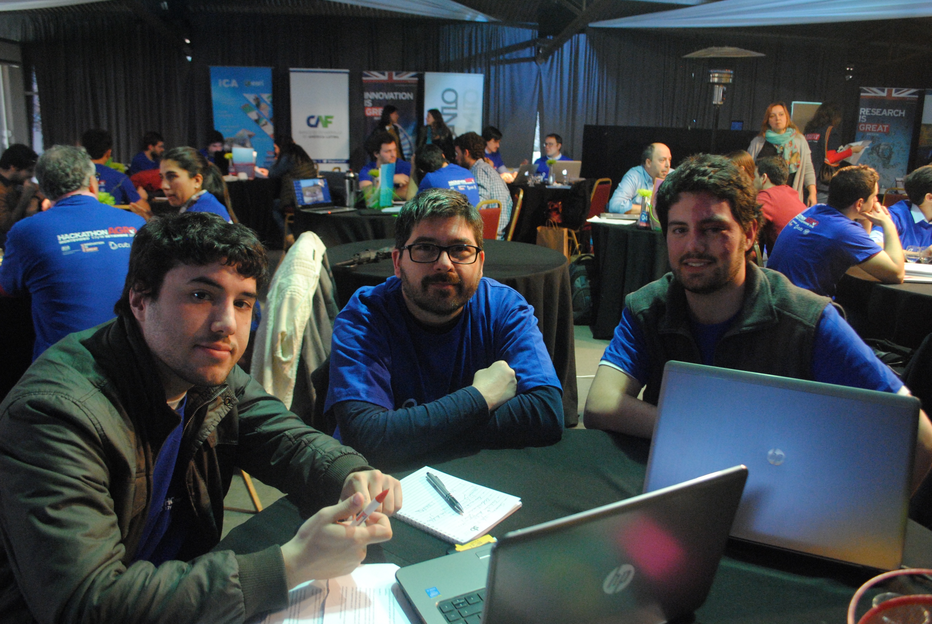 Alfonso Esteves, Gerardo Álvarez, Ignacio Robayna.