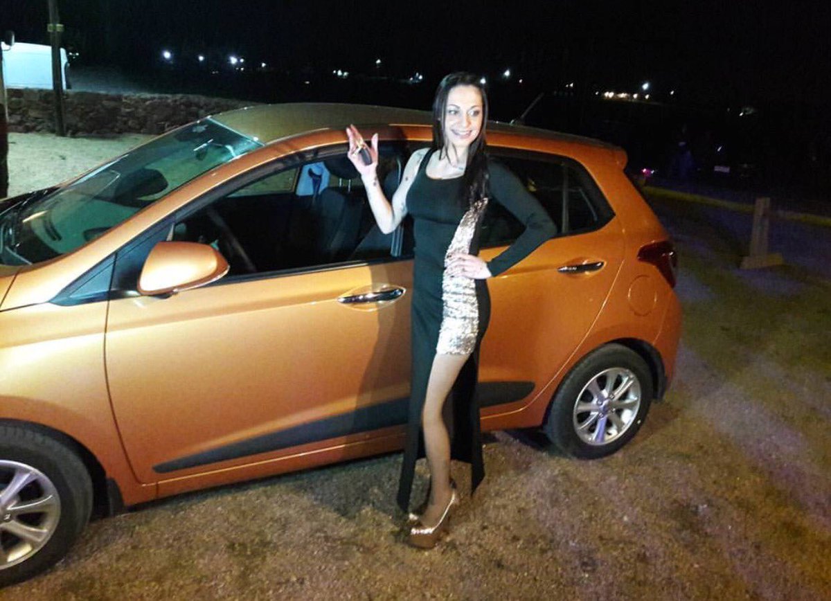 El eterno femenino de una imaginativa pintora