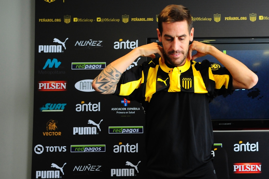 El eterno femenino de una imaginativa pintora