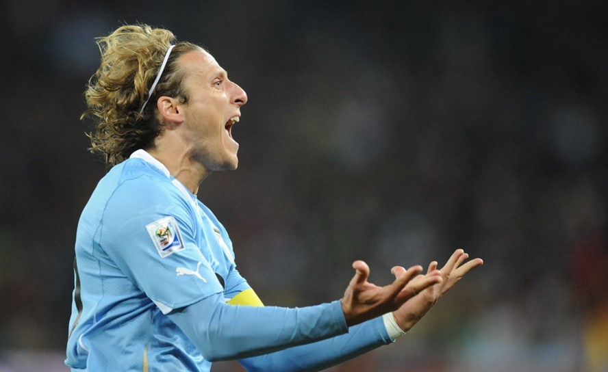 El eterno femenino de una imaginativa pintora