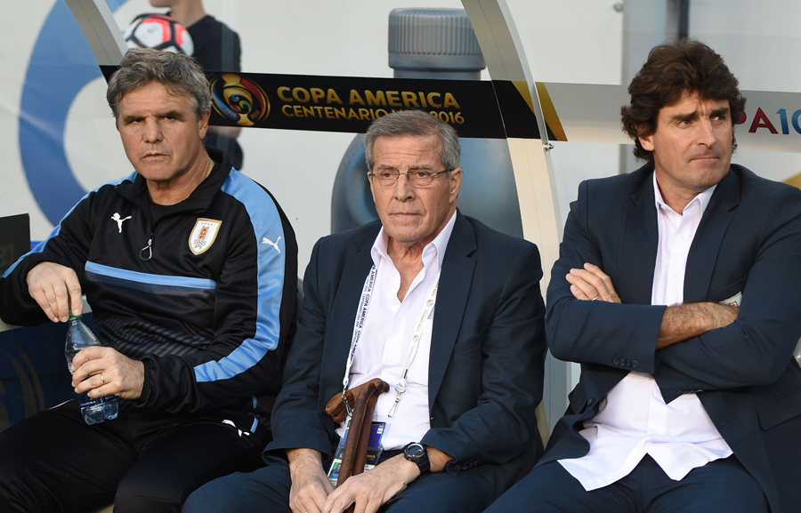 El eterno femenino de una imaginativa pintora