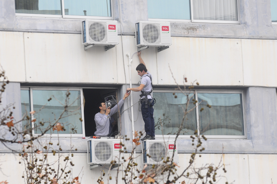 El eterno femenino de una imaginativa pintora