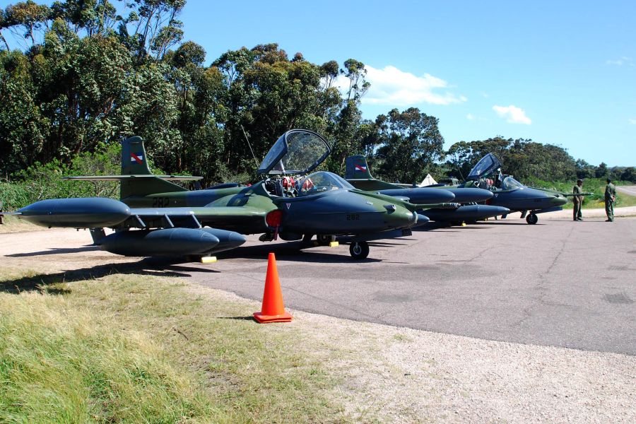 El eterno femenino de una imaginativa pintora