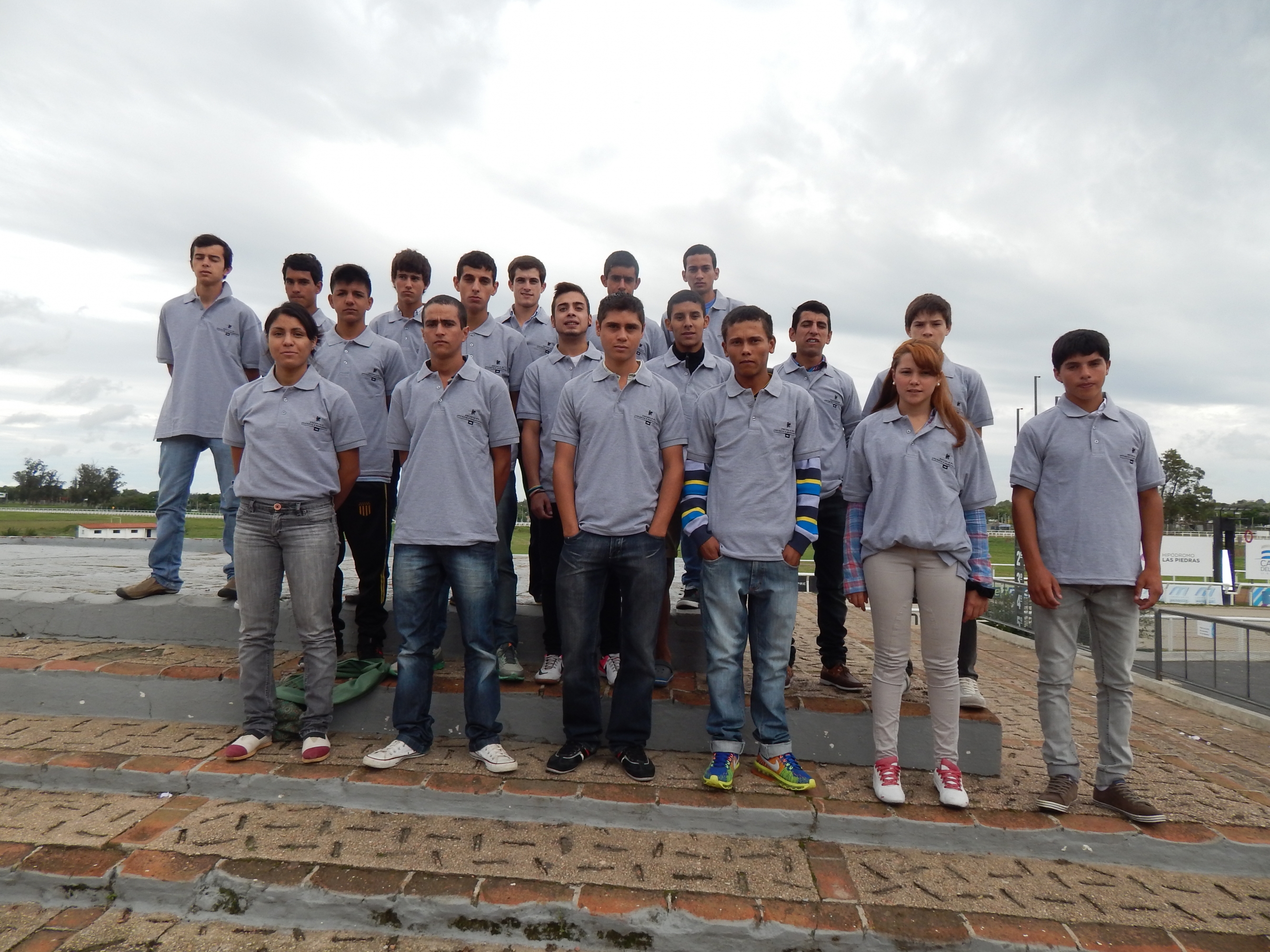 El eterno femenino de una imaginativa pintora