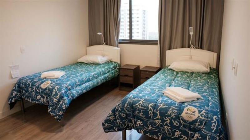 El eterno femenino de una imaginativa pintora