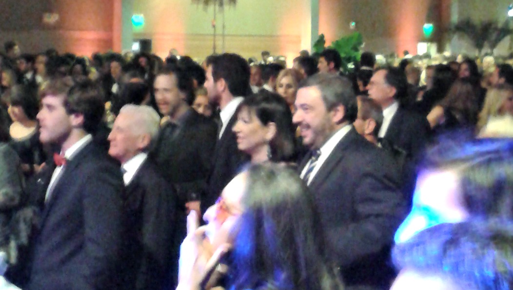 El eterno femenino de una imaginativa pintora