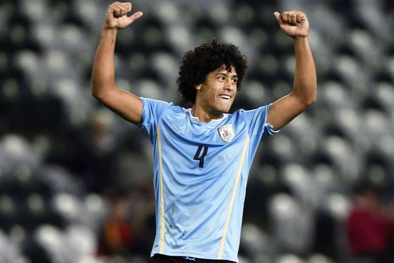 El eterno femenino de una imaginativa pintora