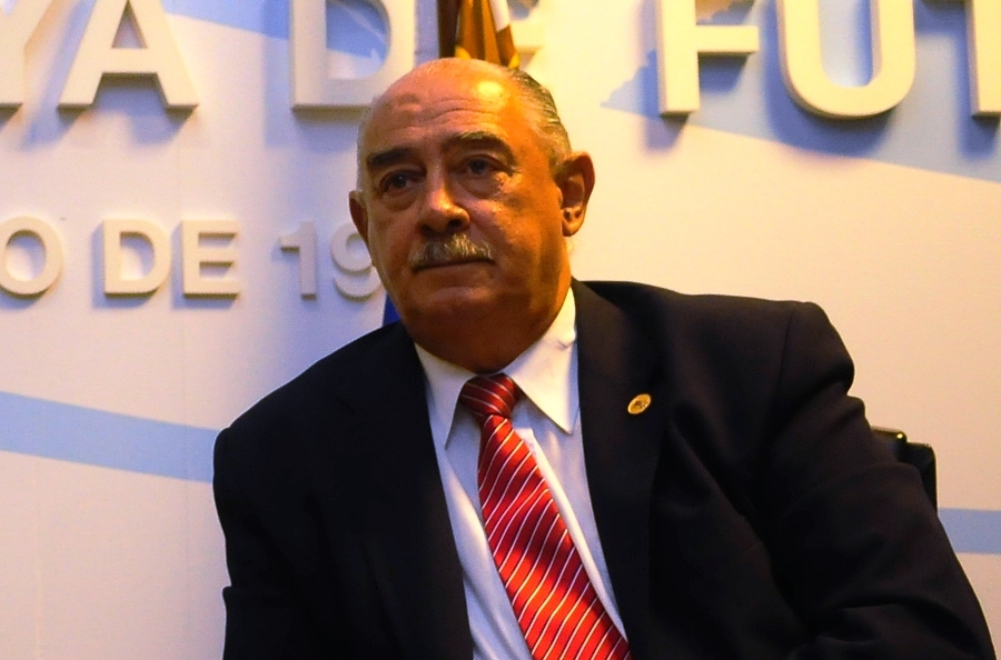 El eterno femenino de una imaginativa pintora