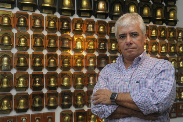 El eterno femenino de una imaginativa pintora