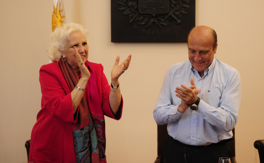 El eterno femenino de una imaginativa pintora