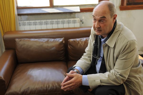 El eterno femenino de una imaginativa pintora