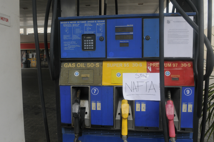 El eterno femenino de una imaginativa pintora