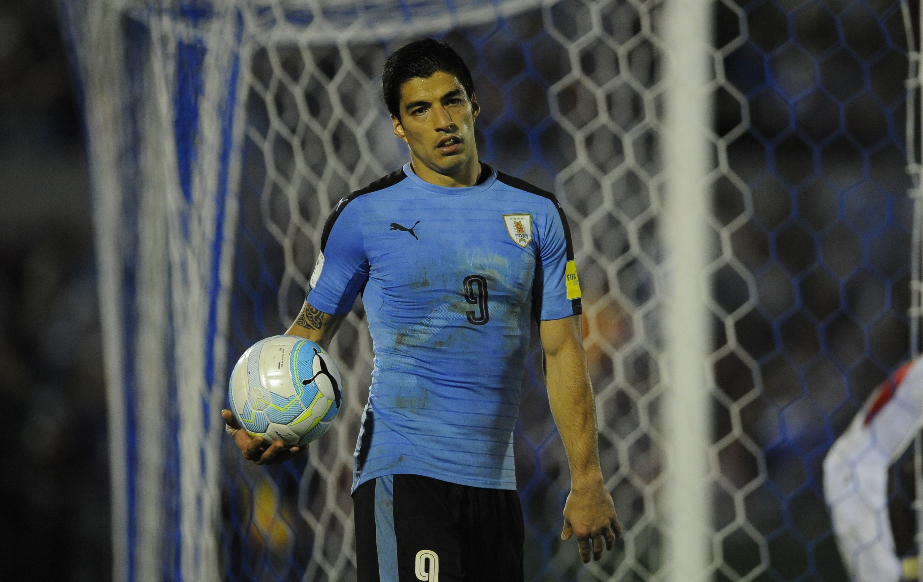 Así vivió Suárez su regreso al Centenario. Foto: Fernando Ponzetto