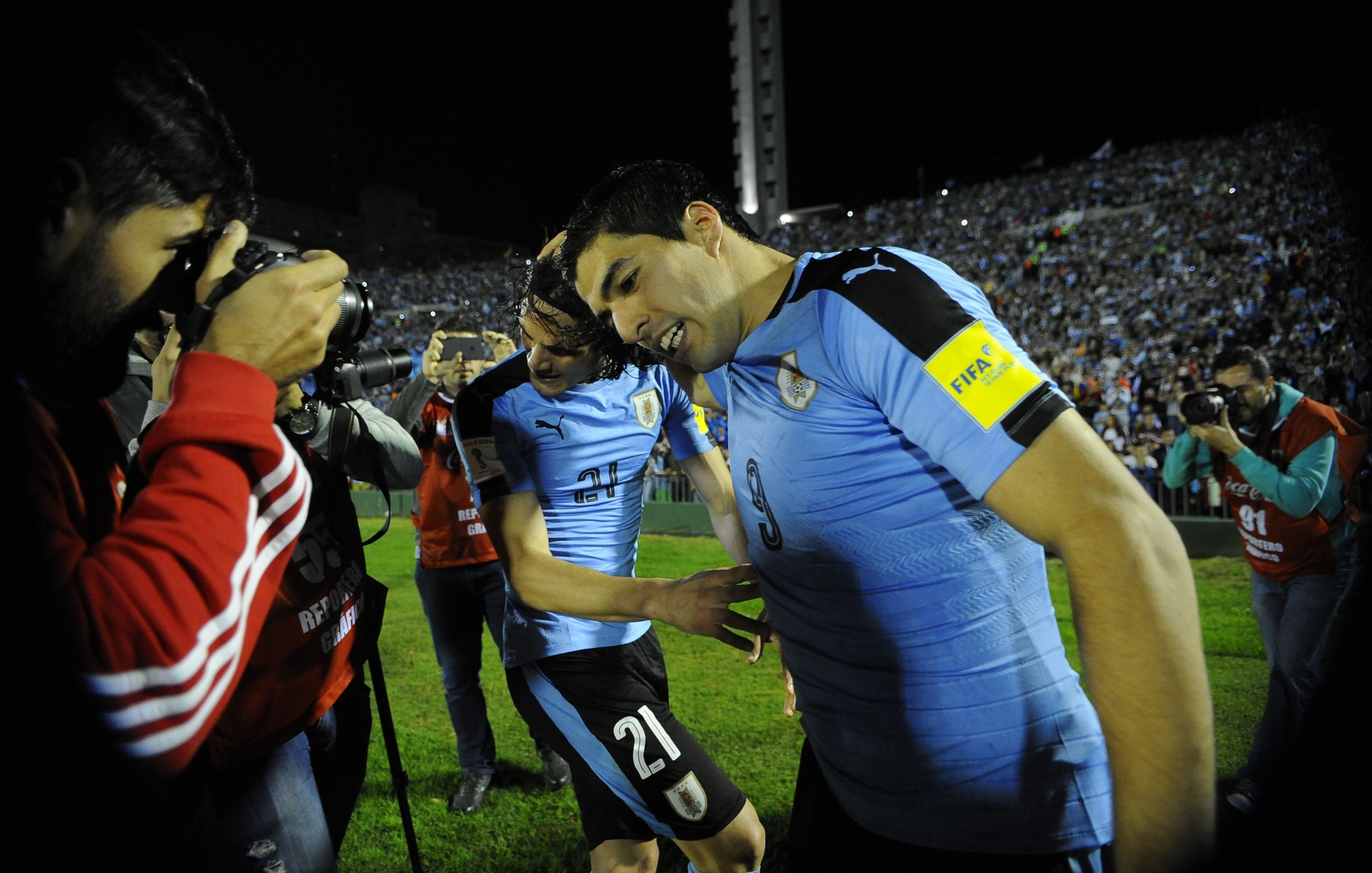 Así vivió Suárez su regreso al Centenario. Foto: Fernando Ponzetto