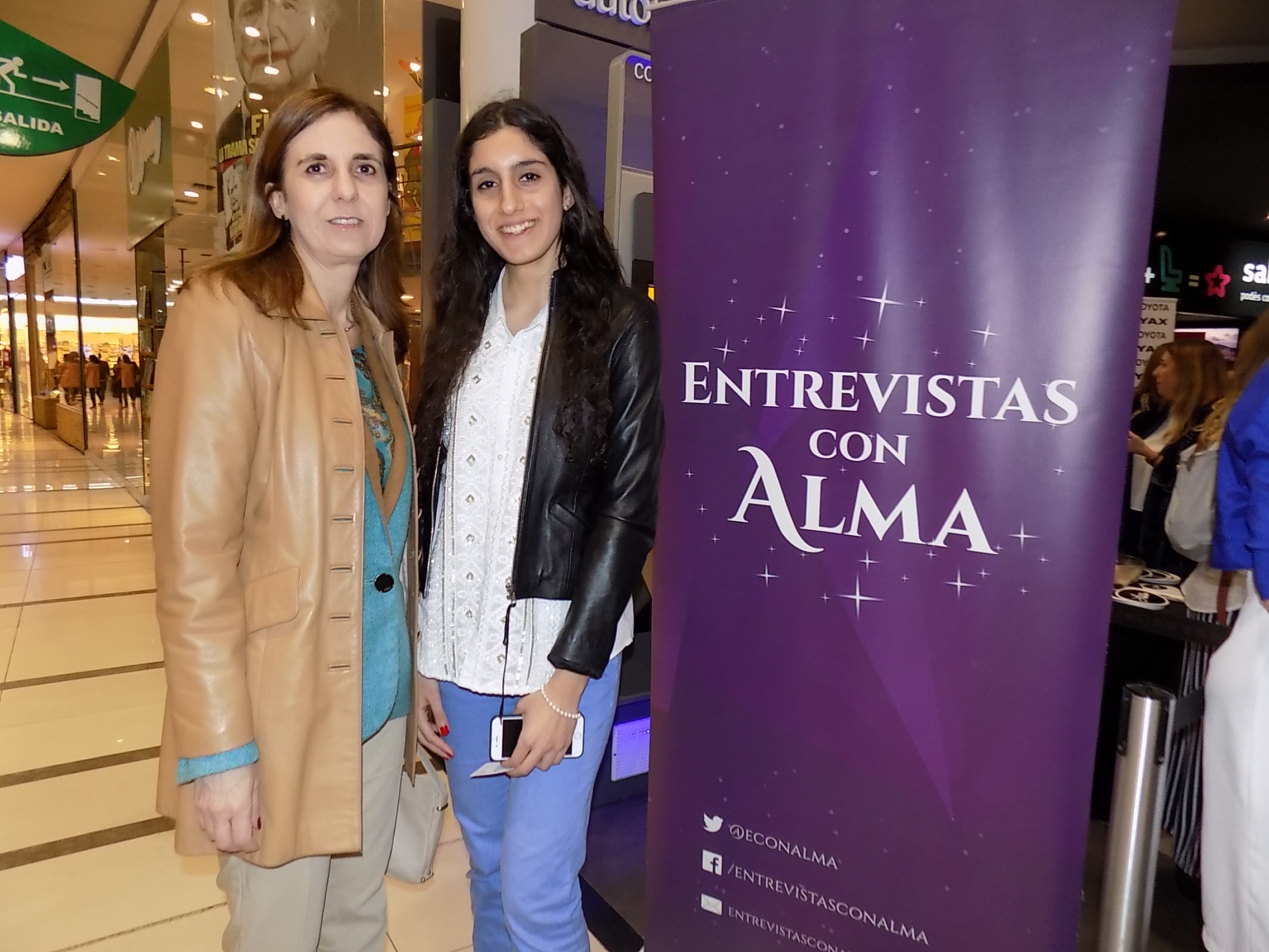 Rossana Pizzuti, Flavia Castillo.