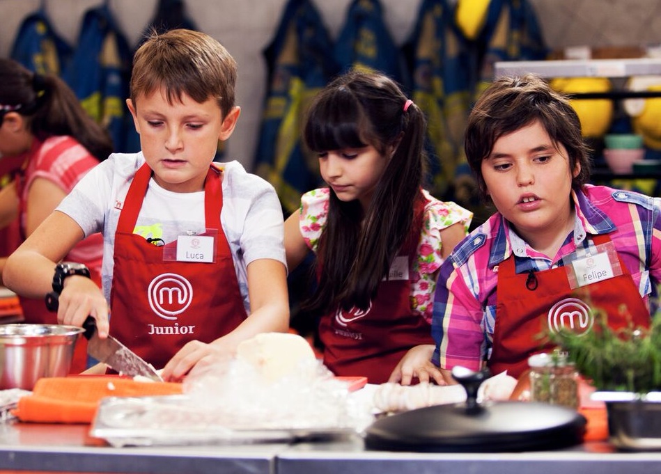 El eterno femenino de una imaginativa pintora