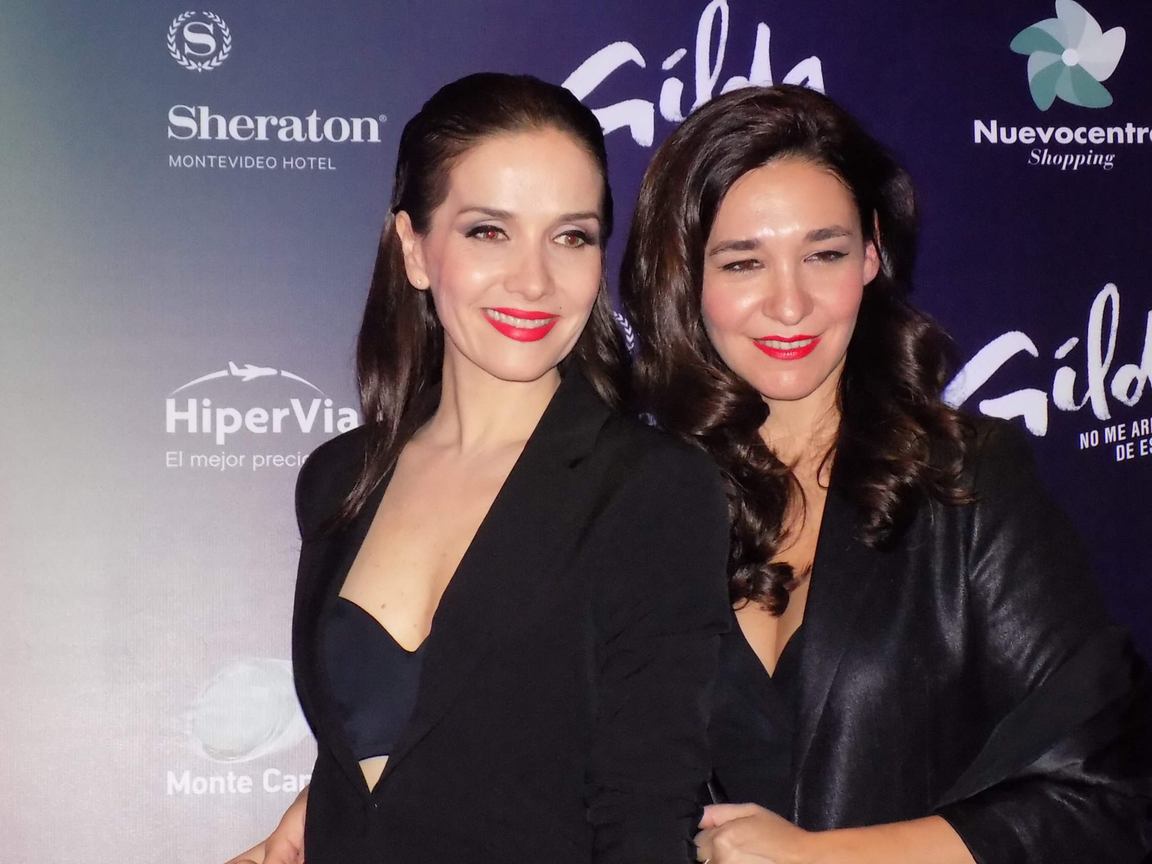 Natalia Oreiro, Lorena Muñoz.