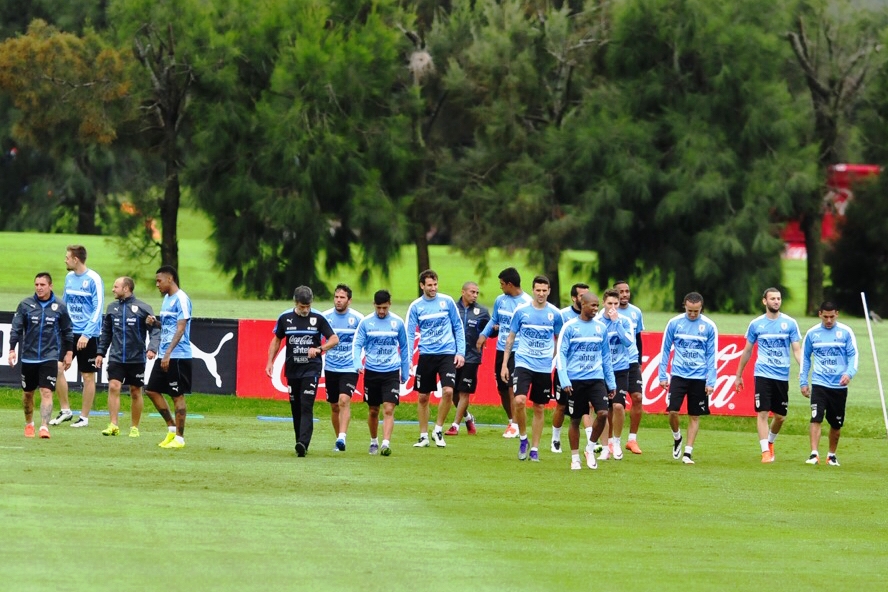 El eterno femenino de una imaginativa pintora