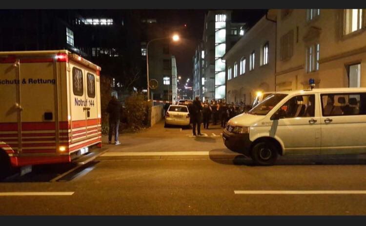 El eterno femenino de una imaginativa pintora