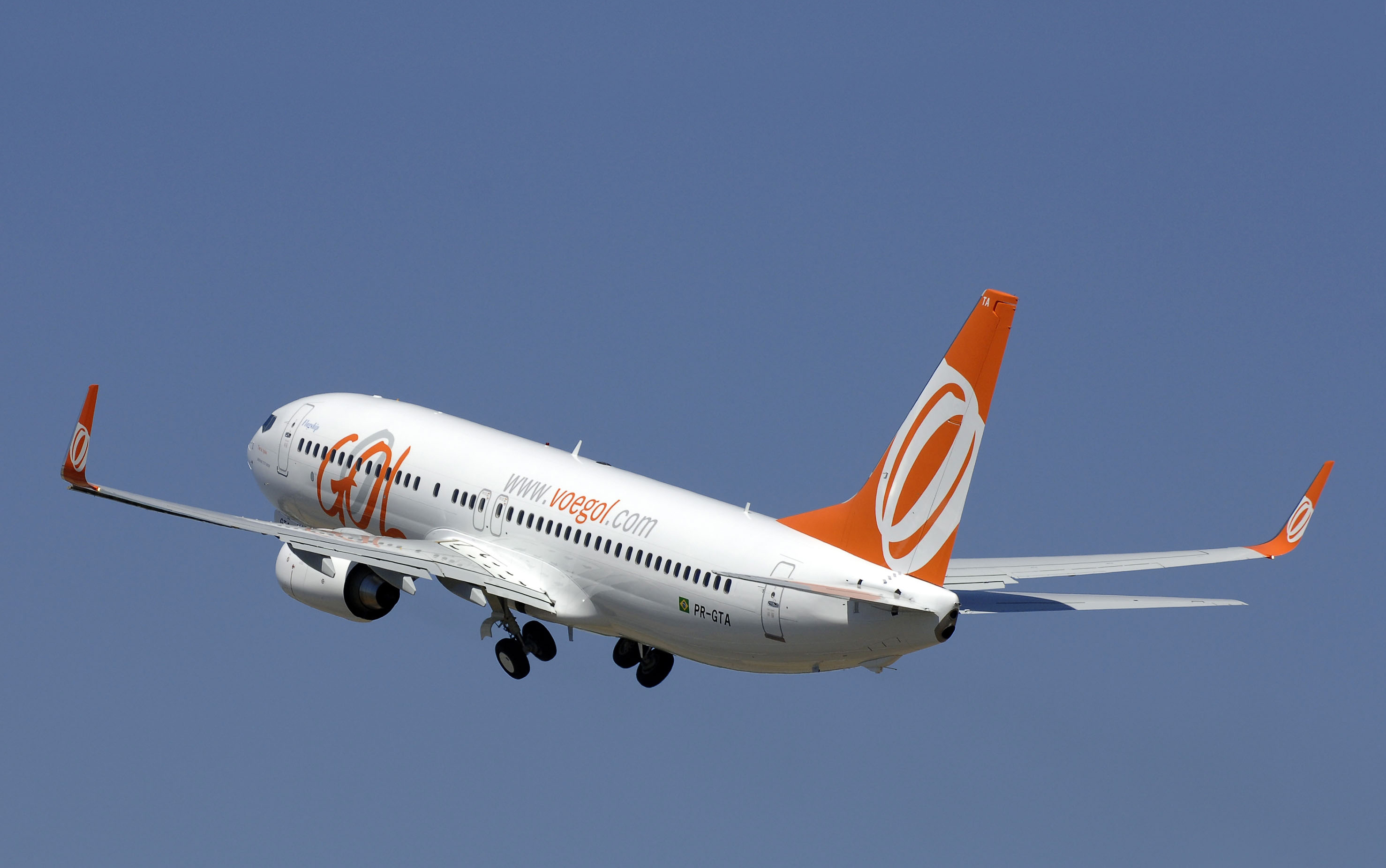 El eterno femenino de una imaginativa pintora