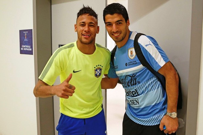 Neymar y Suárez en el Arena Pernambuco antes del partido. Foto: CBF