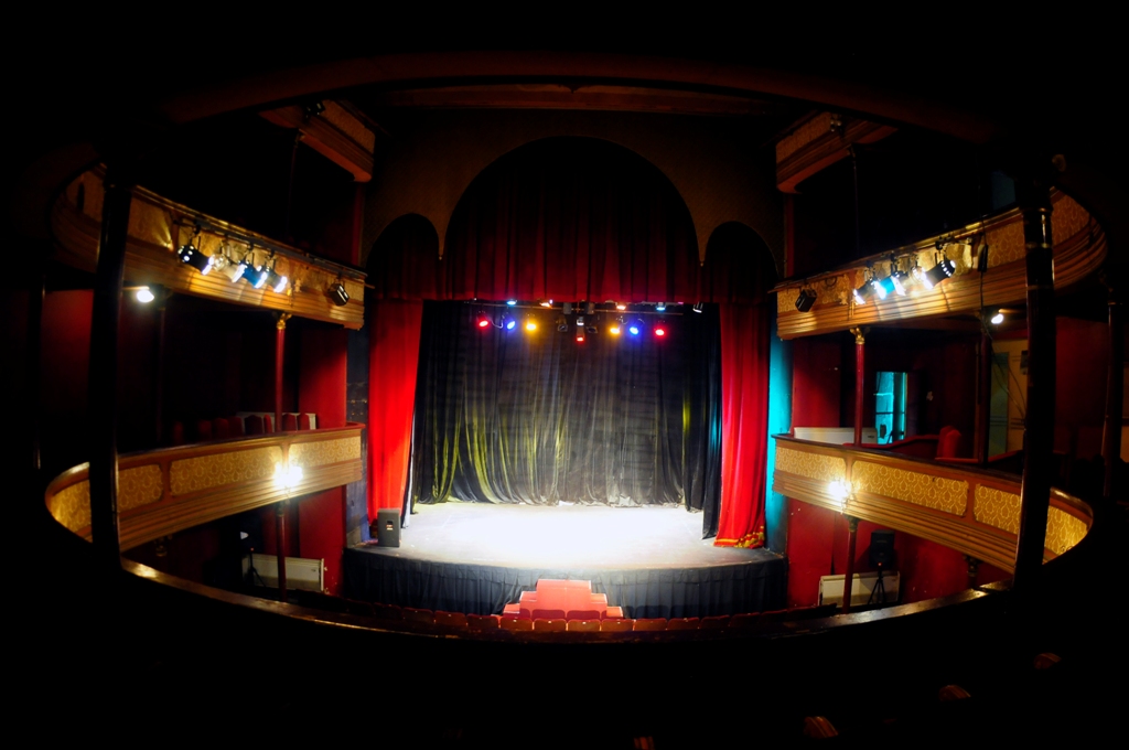 El Teatro Stella se renueva.Foto: Fernando Ponzetto