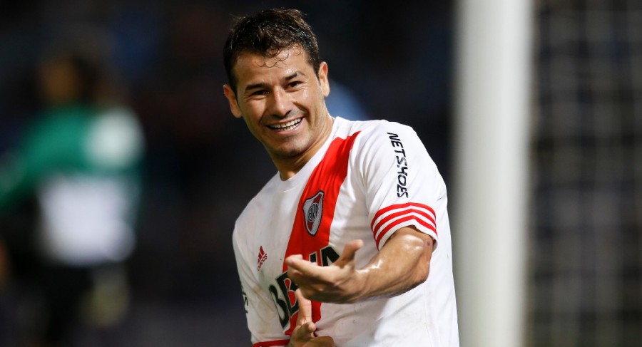 El eterno femenino de una imaginativa pintora