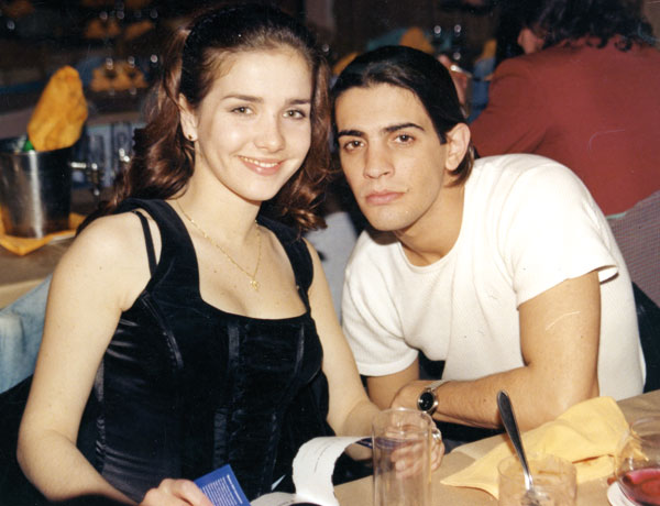 El eterno femenino de una imaginativa pintora