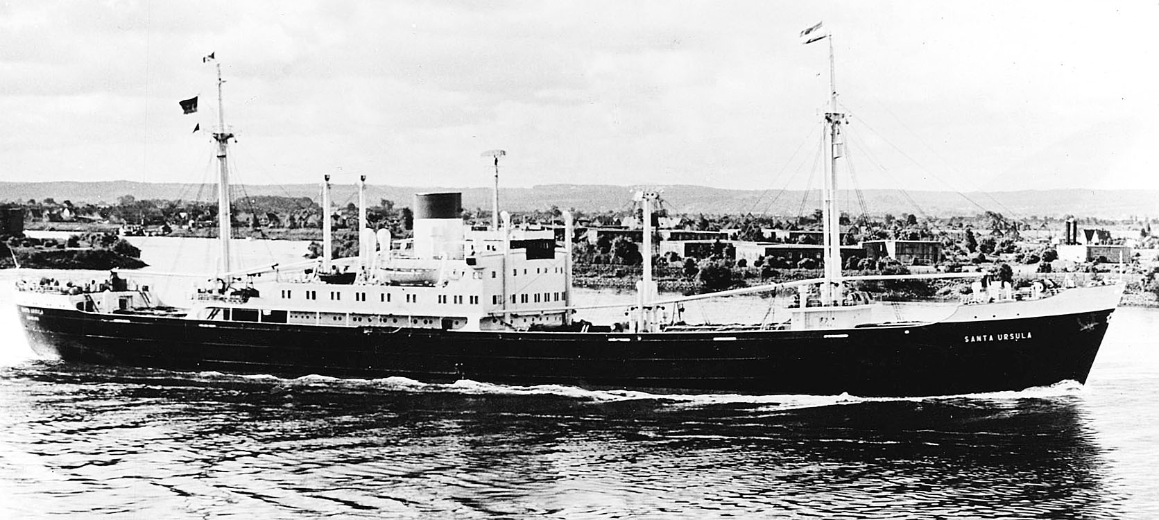 El eterno femenino de una imaginativa pintora