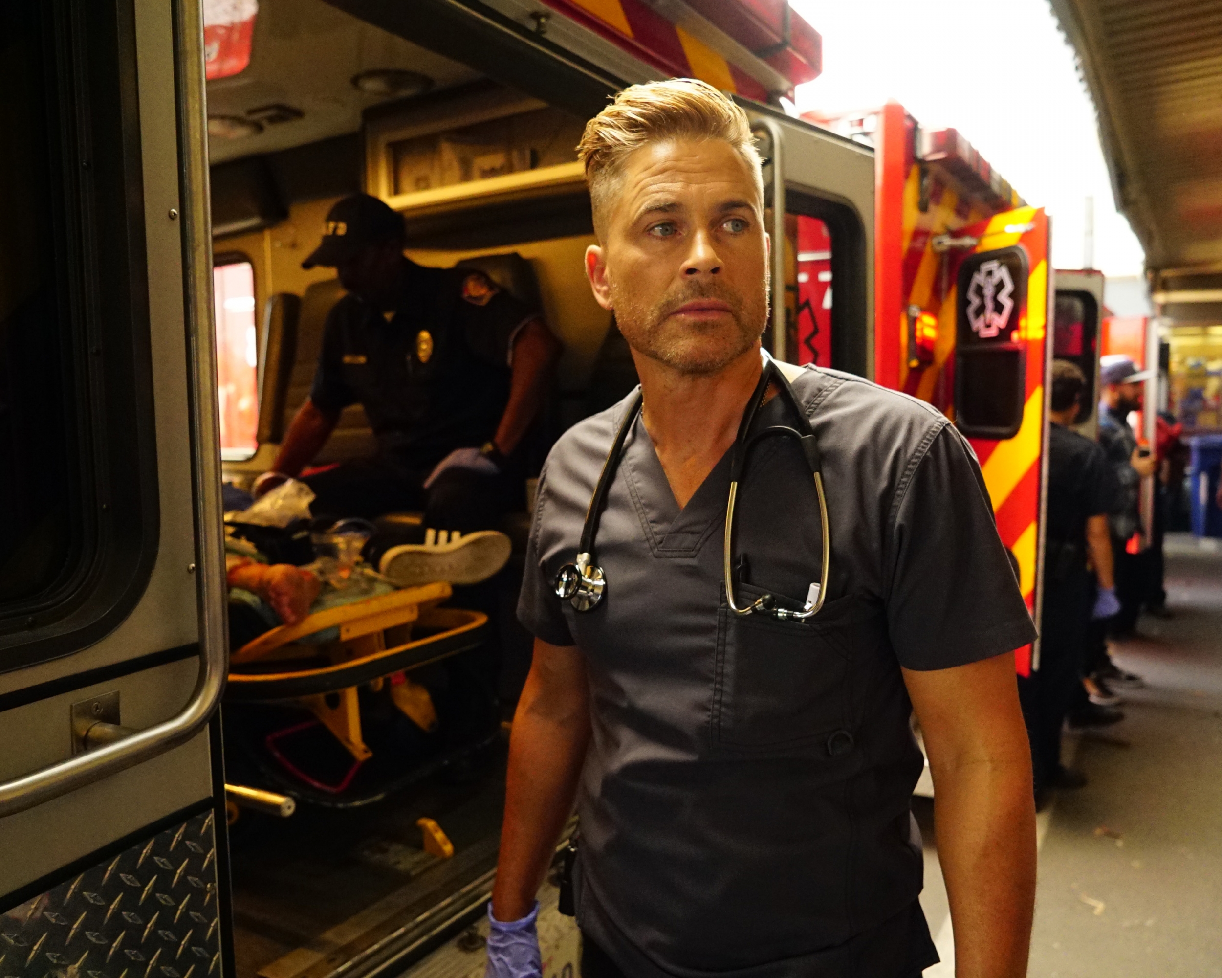 El eterno femenino de una imaginativa pintora