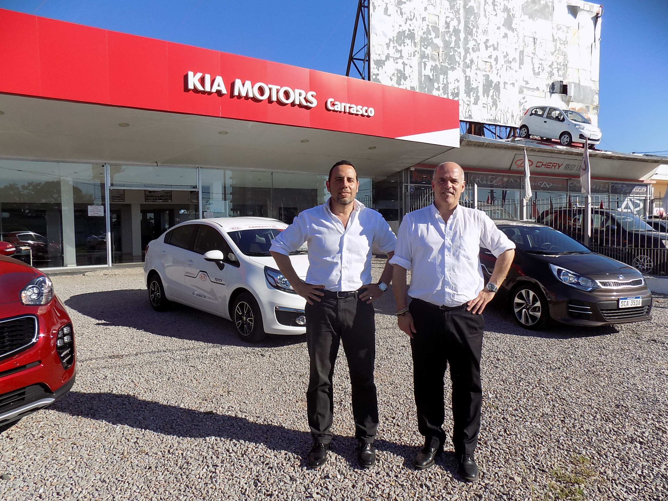 Elija Di Matteo, Gustavo Montequín.