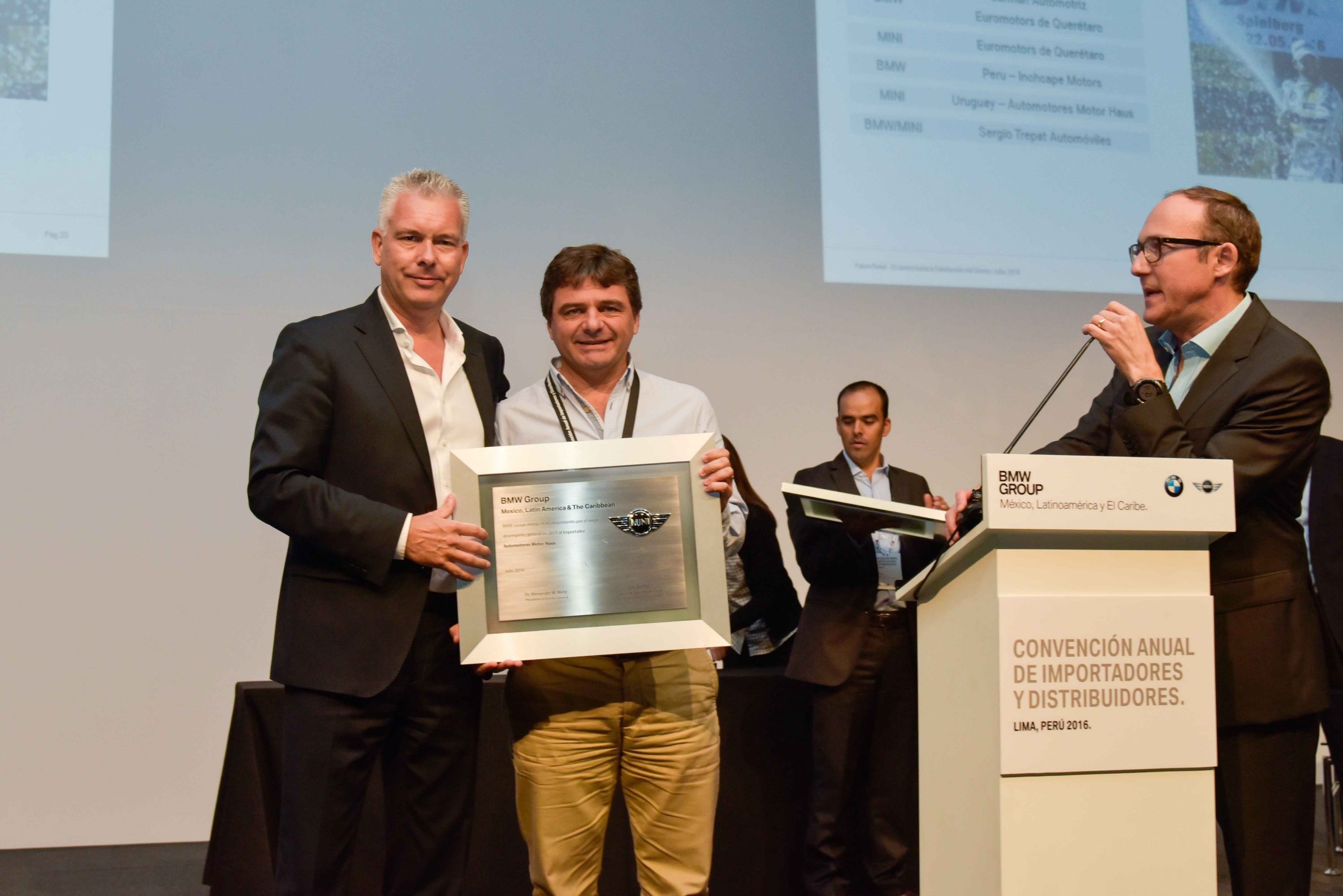 El eterno femenino de una imaginativa pintora