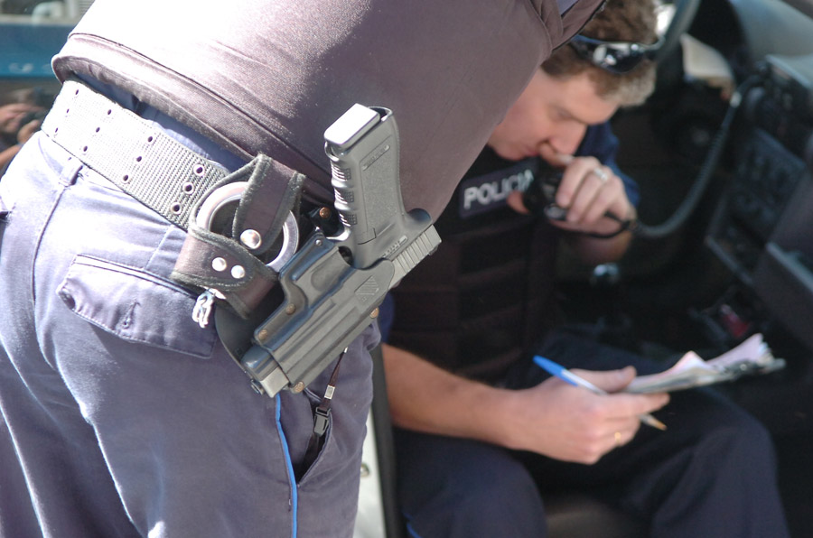 El eterno femenino de una imaginativa pintora