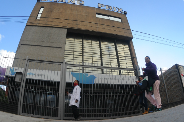 El Grand Prix reabió sus puertas en 2012, pero el negocio no funcionó mucho tiempo. Hoy es un centro religioso. Foto: Fernando Ponzetto
