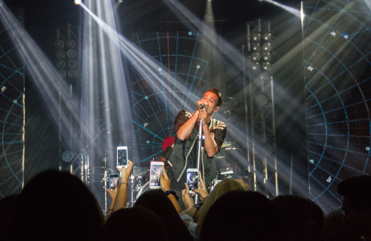 El eterno femenino de una imaginativa pintora