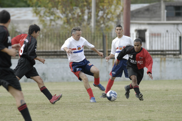 El eterno femenino de una imaginativa pintora