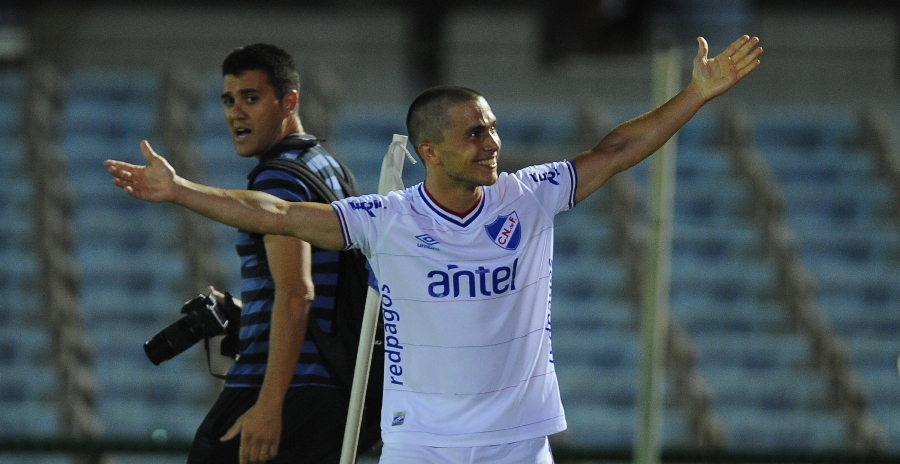 El eterno femenino de una imaginativa pintora