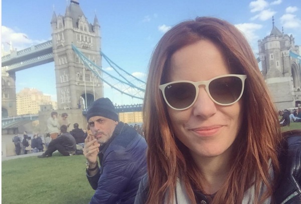 El eterno femenino de una imaginativa pintora