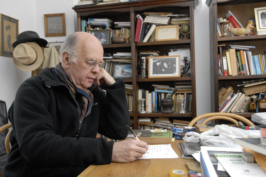 El eterno femenino de una imaginativa pintora