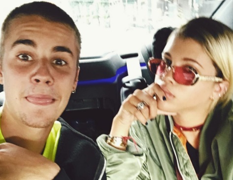 El eterno femenino de una imaginativa pintora