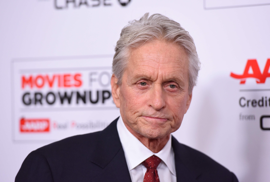 El eterno femenino de una imaginativa pintora