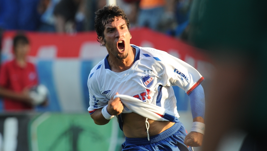 El eterno femenino de una imaginativa pintora