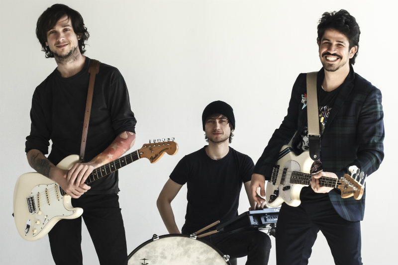 El eterno femenino de una imaginativa pintora