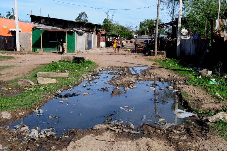 El eterno femenino de una imaginativa pintora